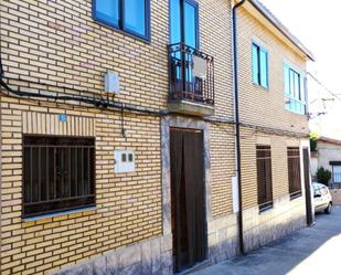 Vista exterior de Casa o xalet en venda en Hernán-Pérez