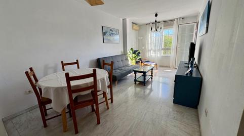 Foto 4 de Piso en venta en Avenida Avenida de Málaga, 98, La Cala del Moral, Málaga