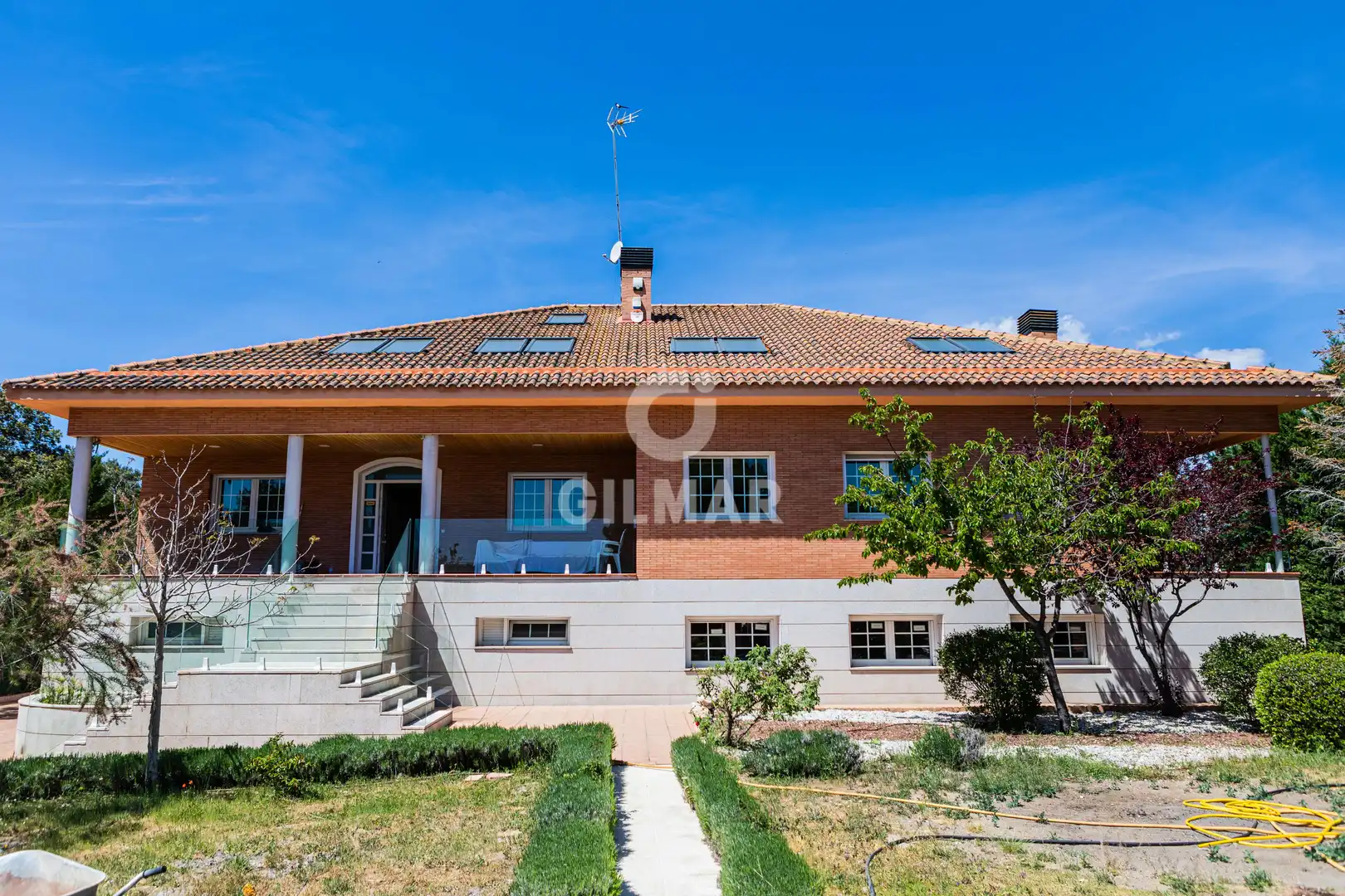 Vista exterior de Casa o chalet en venta en El Escorial con Calefacción, Jardín privado y Piscina