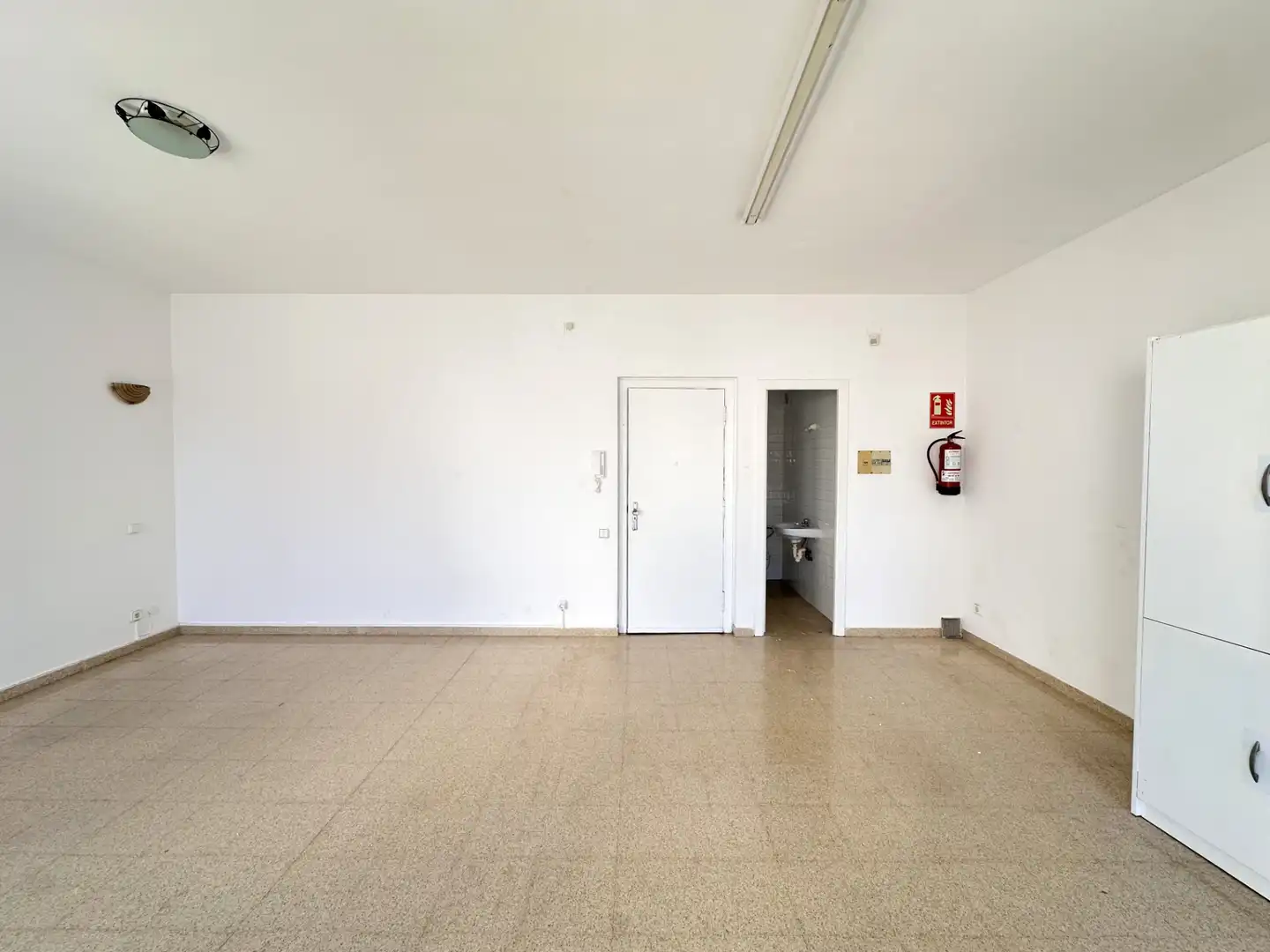 Oficina de lloguer en Badalona