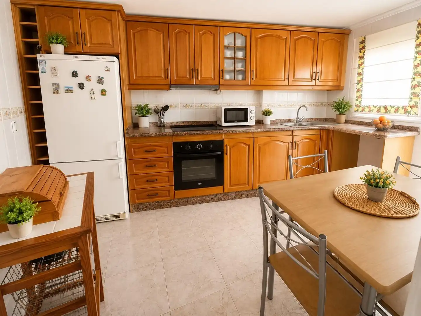 Kitchen of Flat for sale in Crevillent  with Furnished