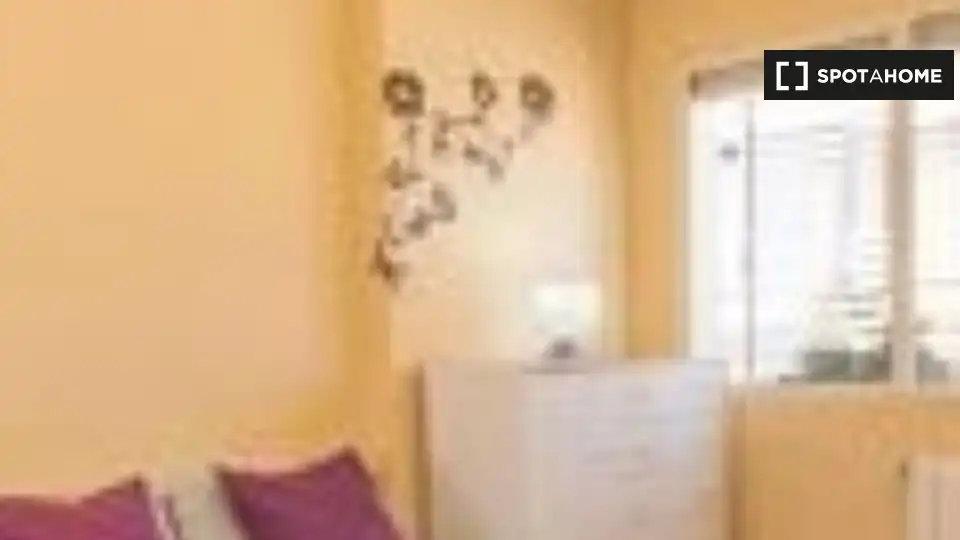 Flat with terrace to rent in Eixample