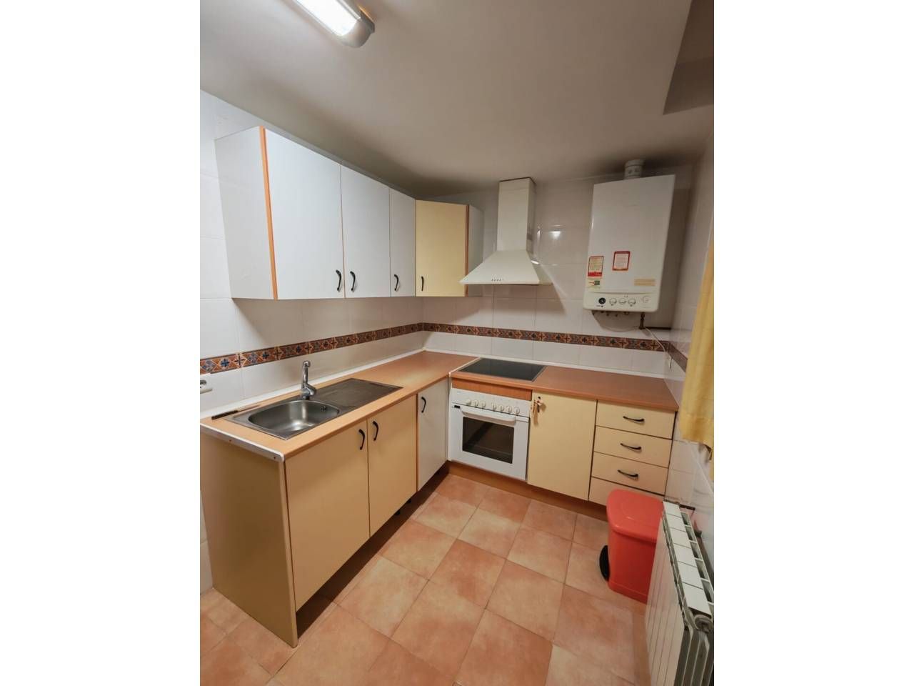Cocina de Piso en venta en Ocaña con Calefacción, Parquet y Trastero