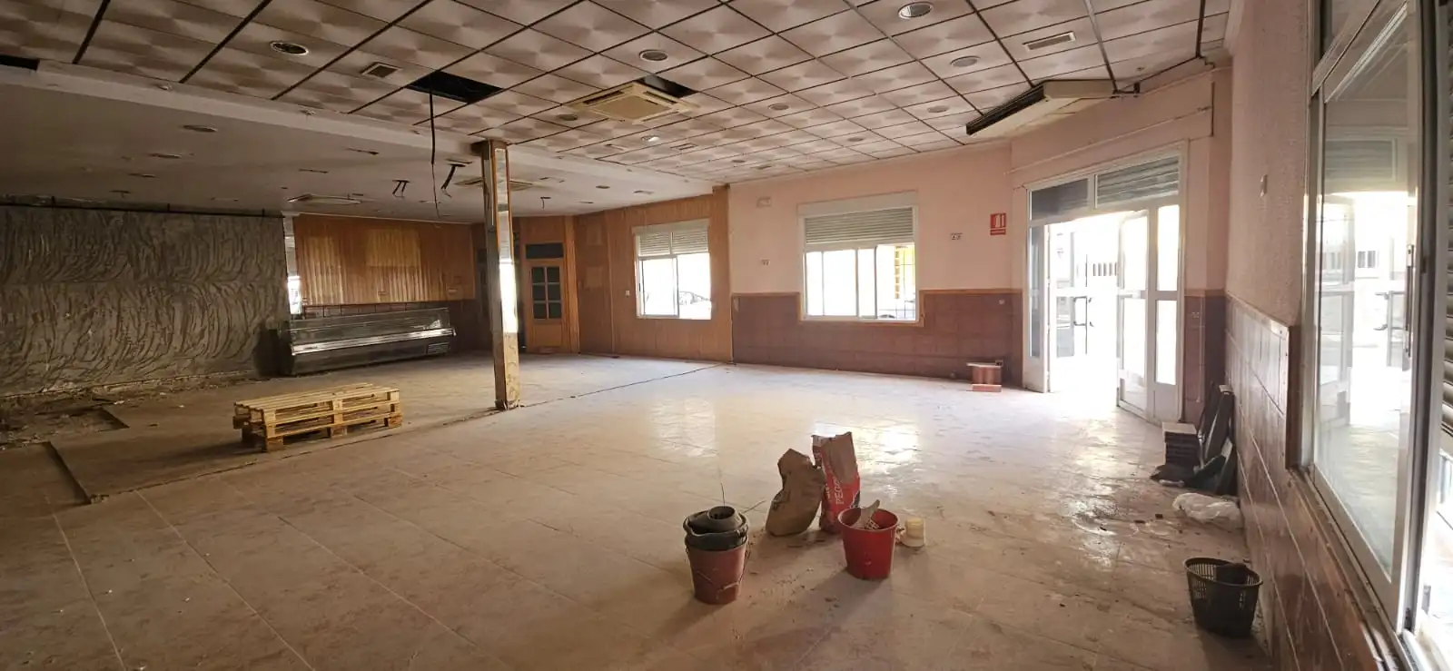 Local comercial en venda a C/ San Martín de Porres, imagen 2