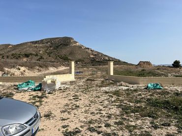 Terrenos y solares en venta en Novelda