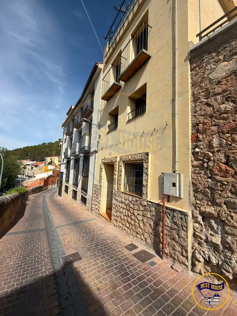 Vista exterior de Piso para compartir en Cuenca