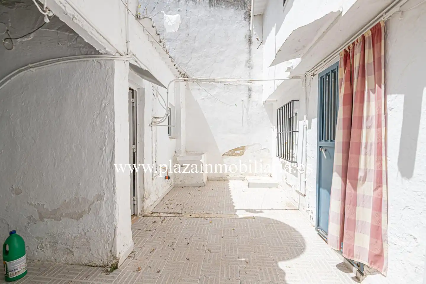 Vista exterior de Casa o chalet en venta en Lucena con Trastero