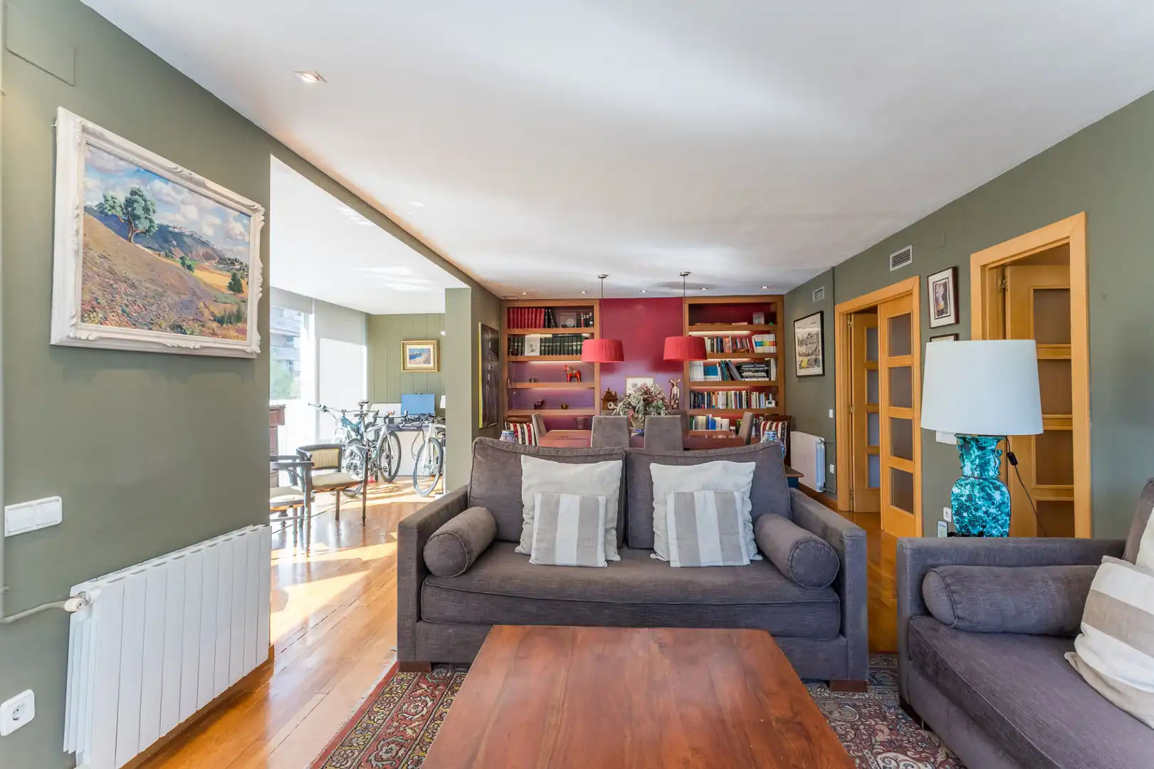 Wohnzimmer von Wohnung zum Verkauf in Barcelona mit Klimaanlage, Heizung und Parkett