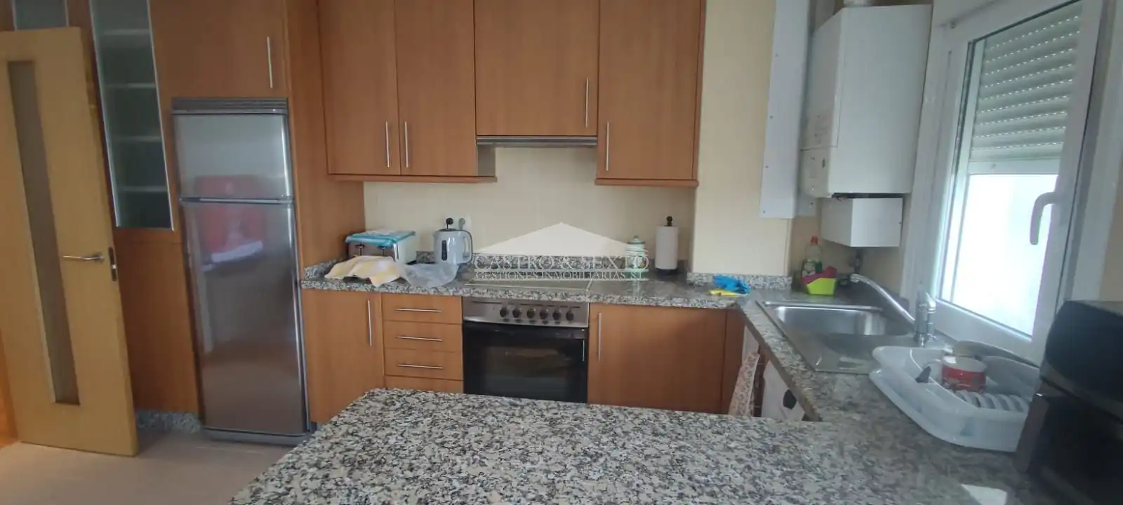 Cuina de Apartament en venda en Sada (A Coruña) amb Calefacció i Moblat