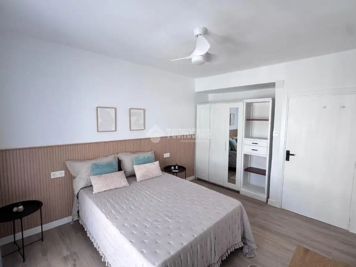 Bedroom of Flat for rent in León Capital   with Heating, Parquet flooring and Terrace
