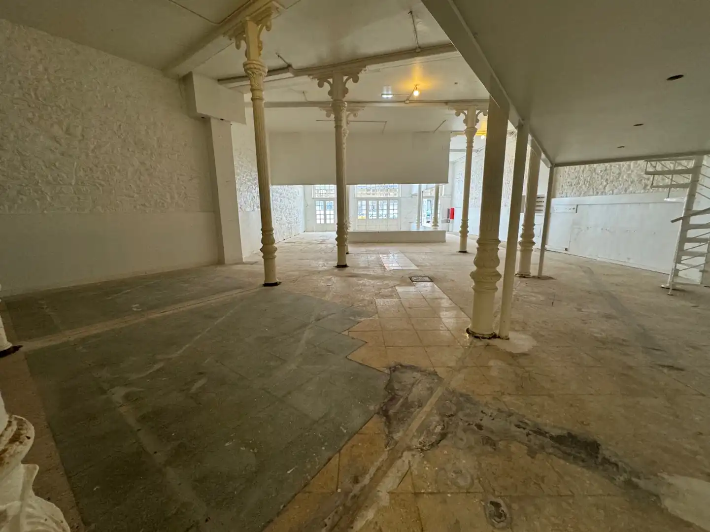 Business premises to rent in Avilés - AVENIDA LOS TELARES, imagen 2