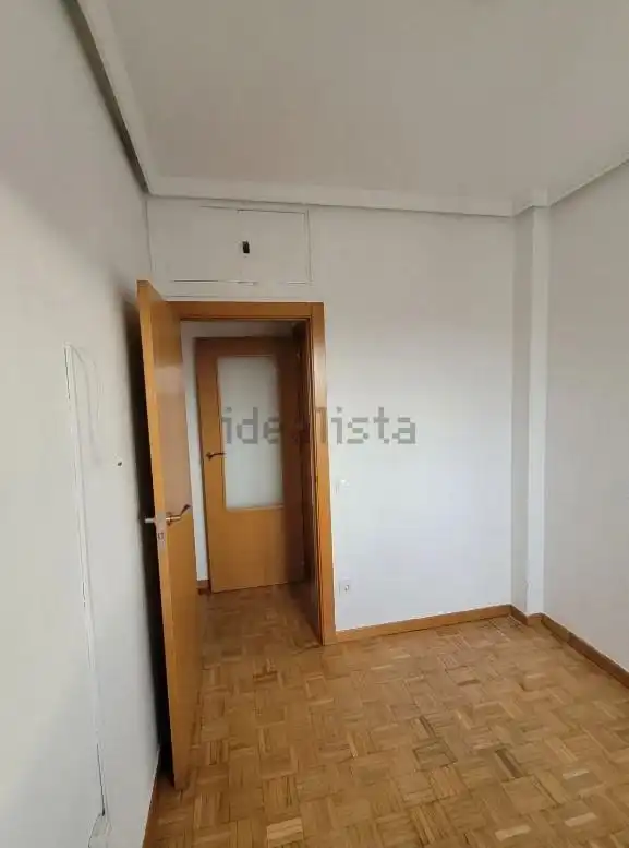 Bedroom of Flat for sale in Madrid  with Heating, Parquet flooring and Terrace