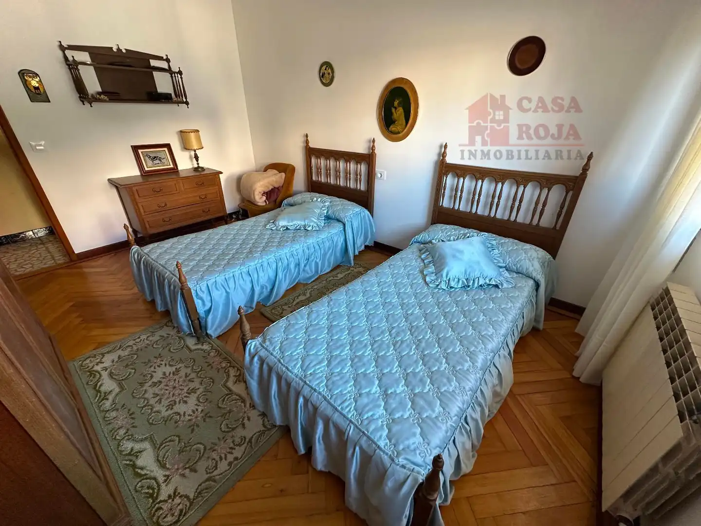 Dormitori de Casa o xalet en venda en Cangas  amb Calefacció, Terrassa i Traster