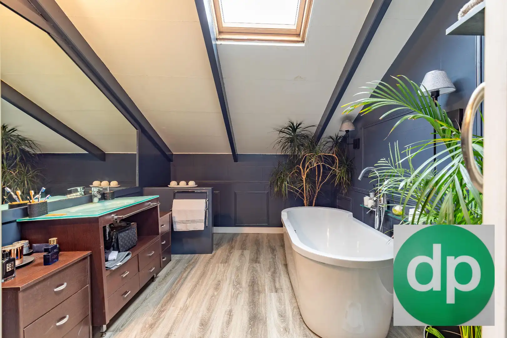 Bathroom of Detached homes for sale in Pozuelo de Alarcón  with Air Conditioner and Heating