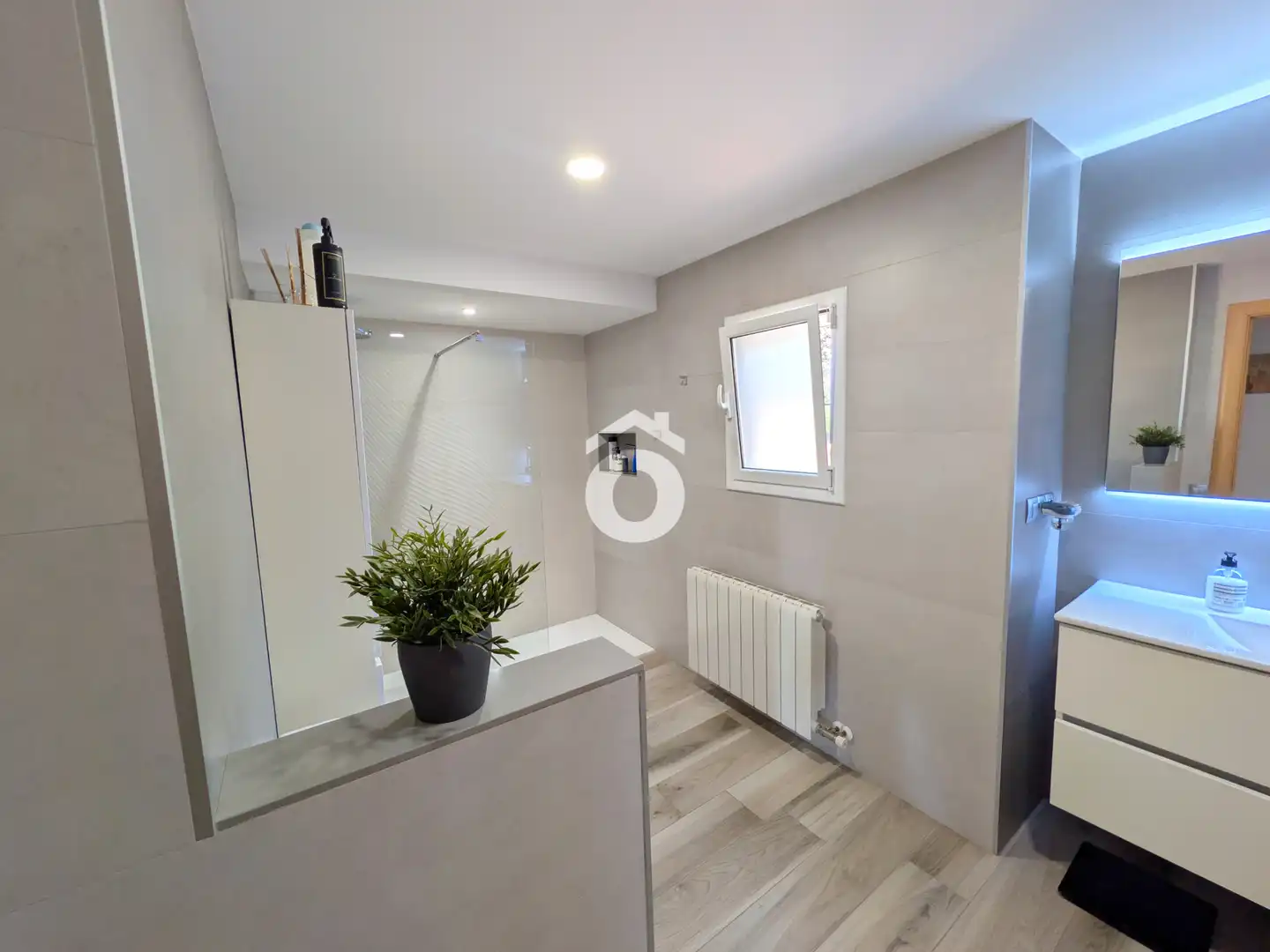 Baño de Casa o chalet en venta en Esparreguera con Aire acondicionado, Calefacción y Parquet