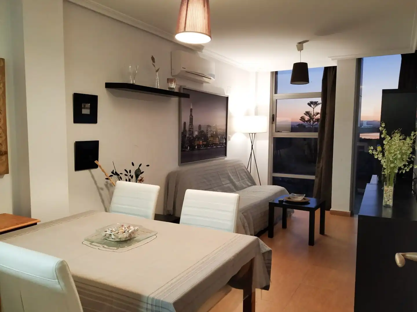 Living room of Flat for rent in Torrevieja  with Air Conditioner, Heating and Terrace