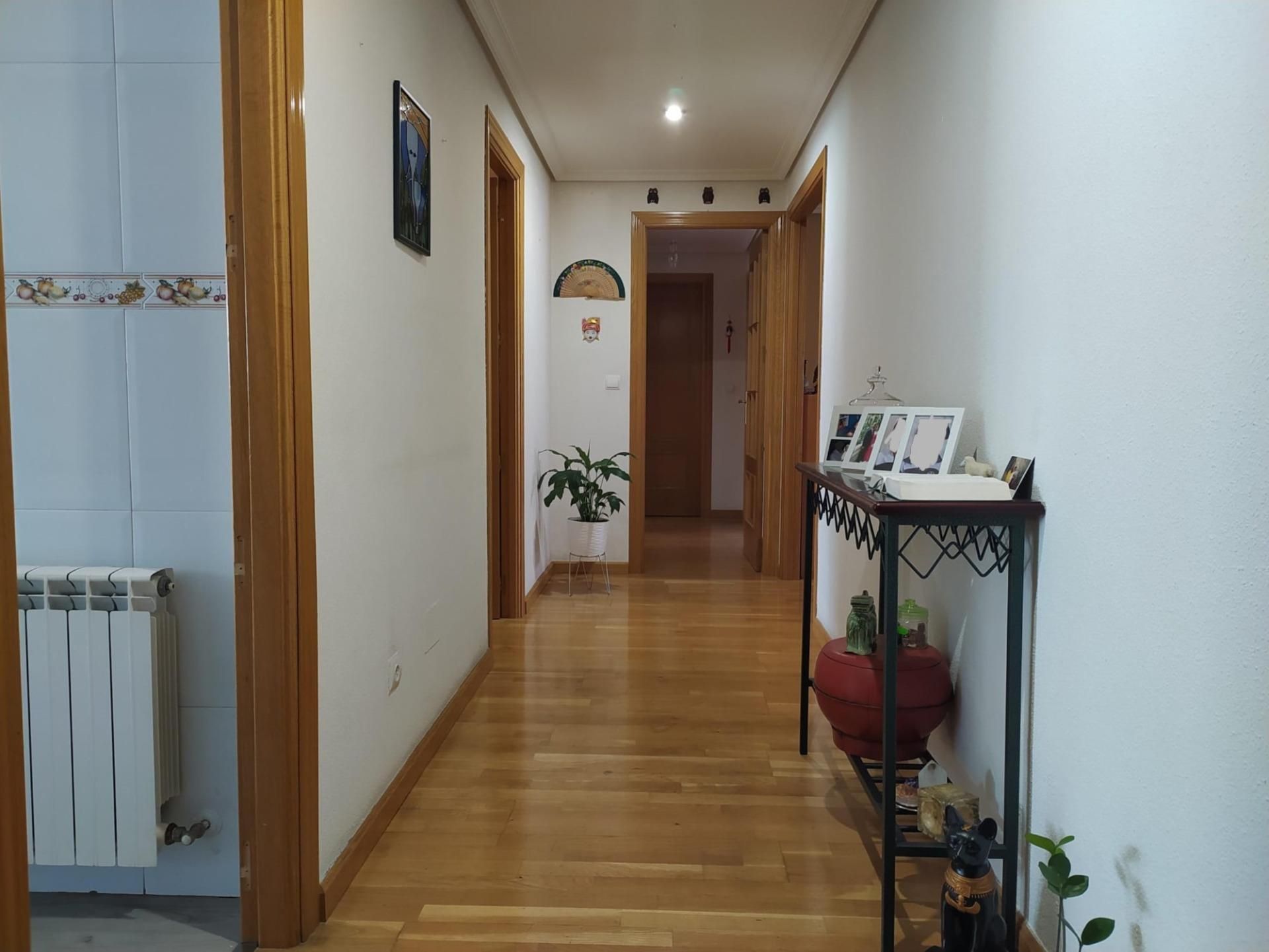 Piso en venta en Calle de San Fructuoso, Zona Alta