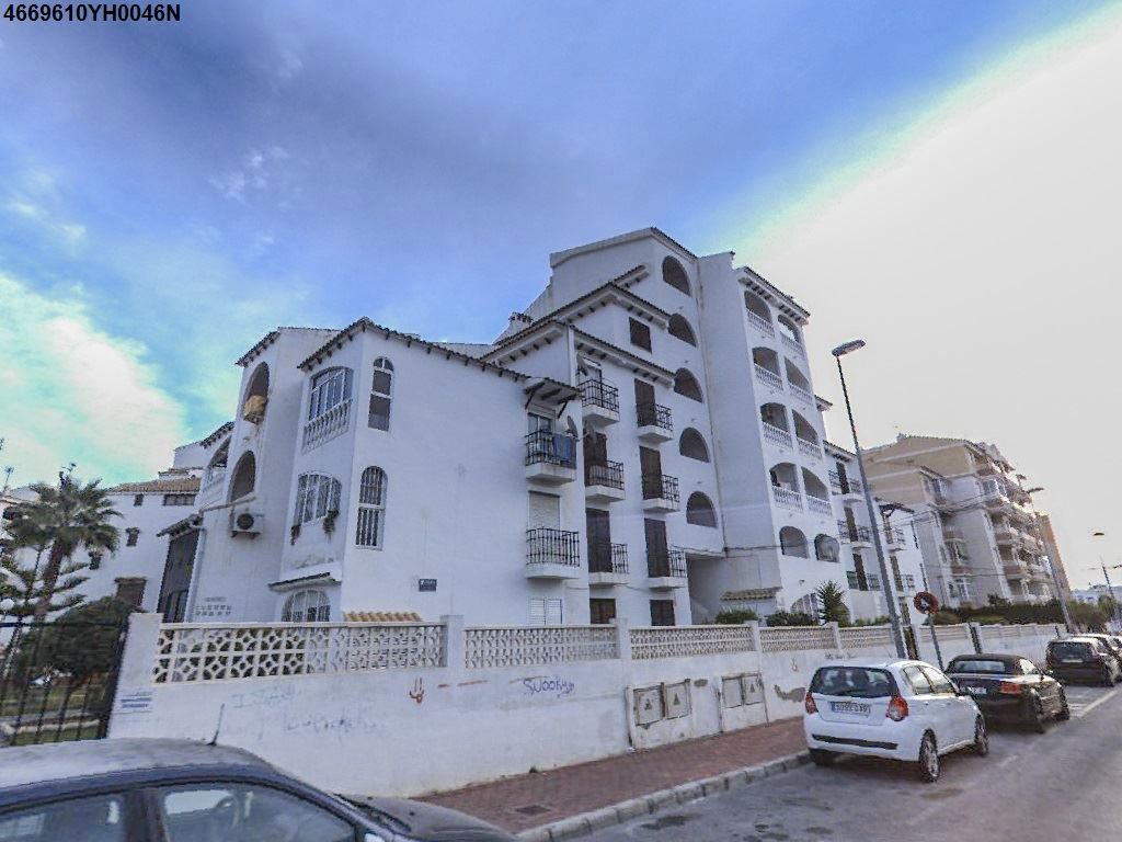 Vista exterior de Apartamento en venta en Torrevieja con Balcón