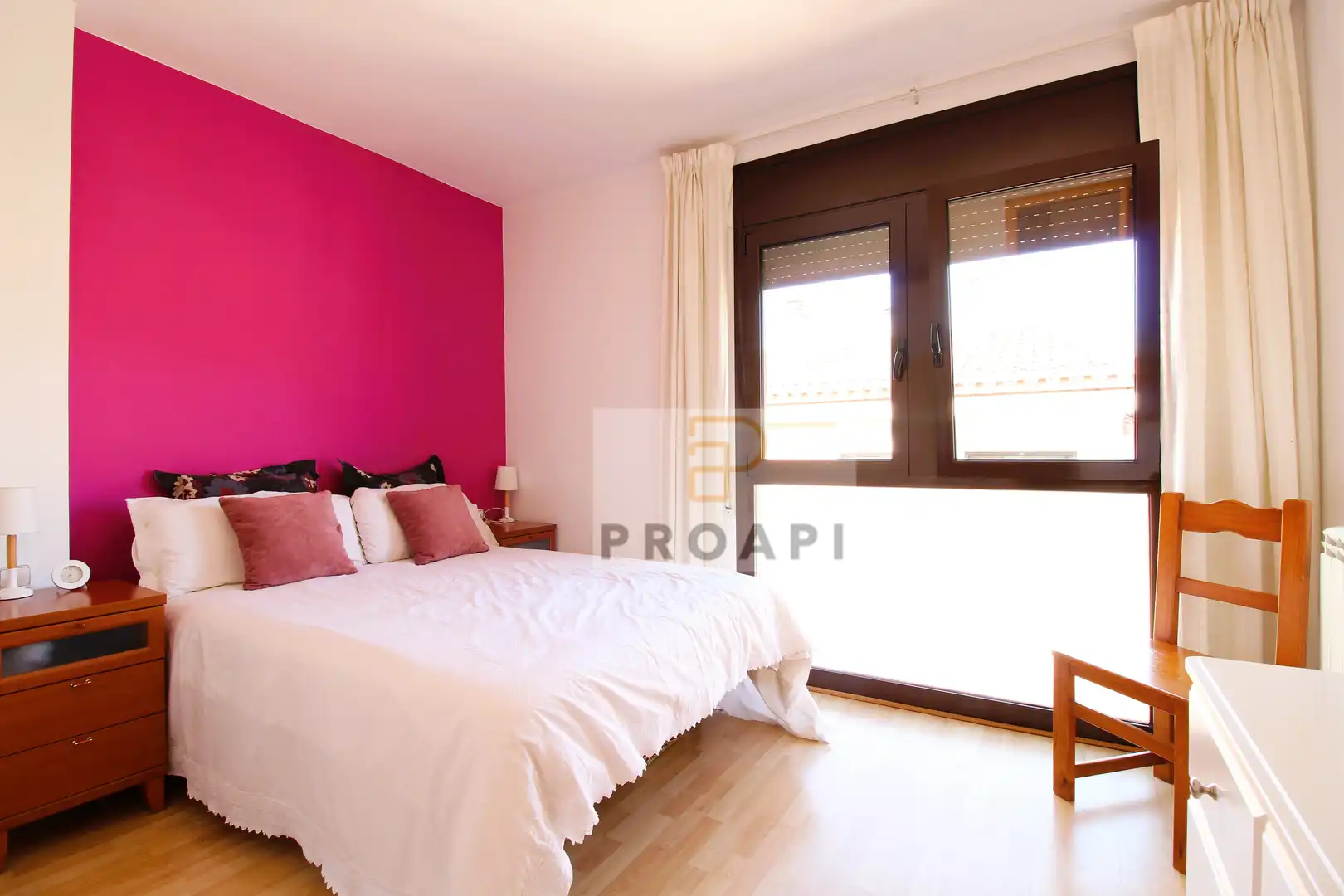 Schlafzimmer von Wohnung zum Verkauf in Girona mit Balkon