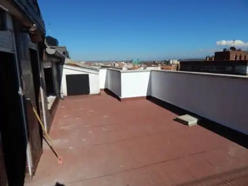 Terrassa de Àtic de lloguer en Burgos amb Calefacció, Terrassa i Traster