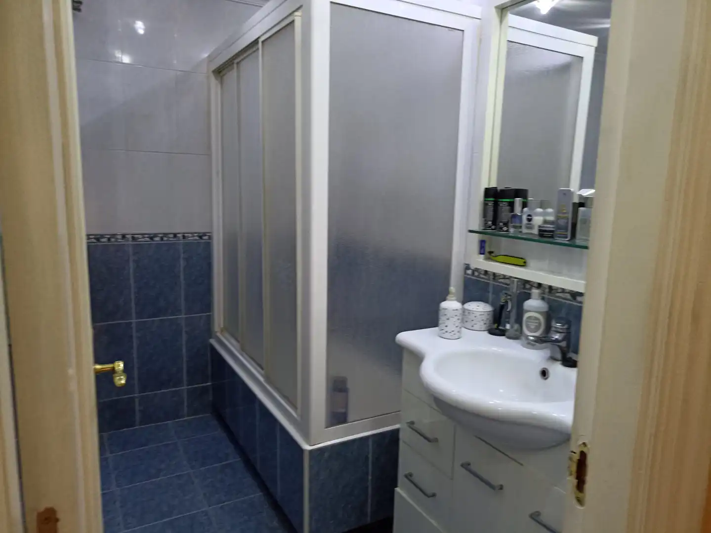 Baño de Casa o chalet en venta en Castro-Urdiales con Calefacción, Jardín privado y Parquet