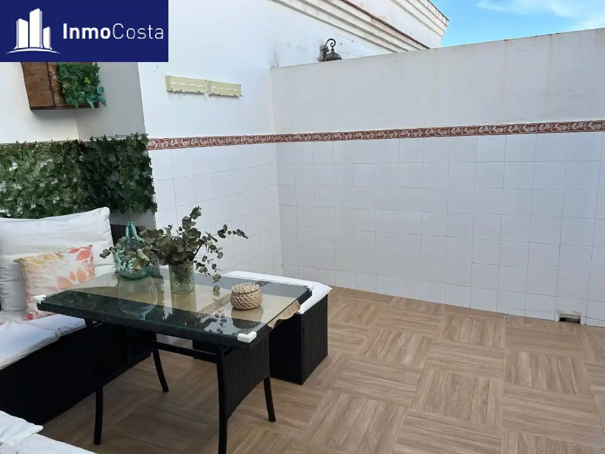 Terraza de Piso en venta en La Línea de la Concepción