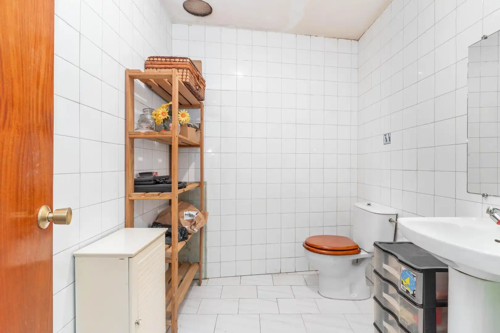 Badezimmer von Geschaftsraum zum Verkauf in Mieres (Asturias)