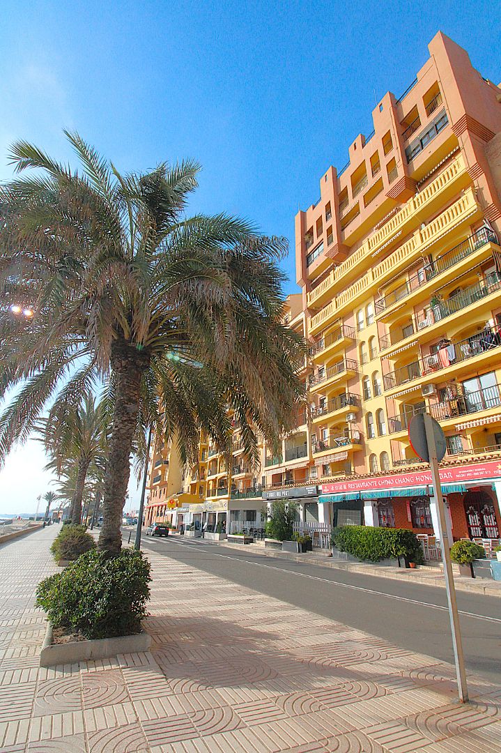 Local en traspas a Port Saplaya