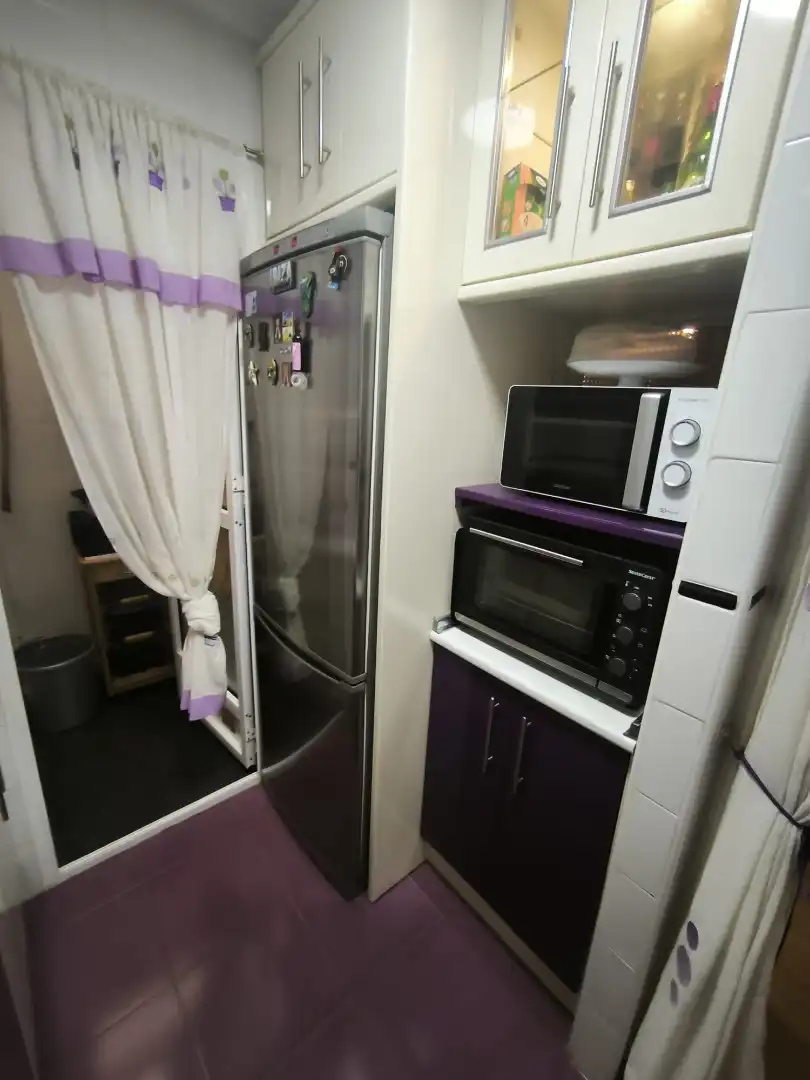 Küche von Wohnung zum Verkauf in Torrevieja mit Klimaanlage, Heizung und Möbliert