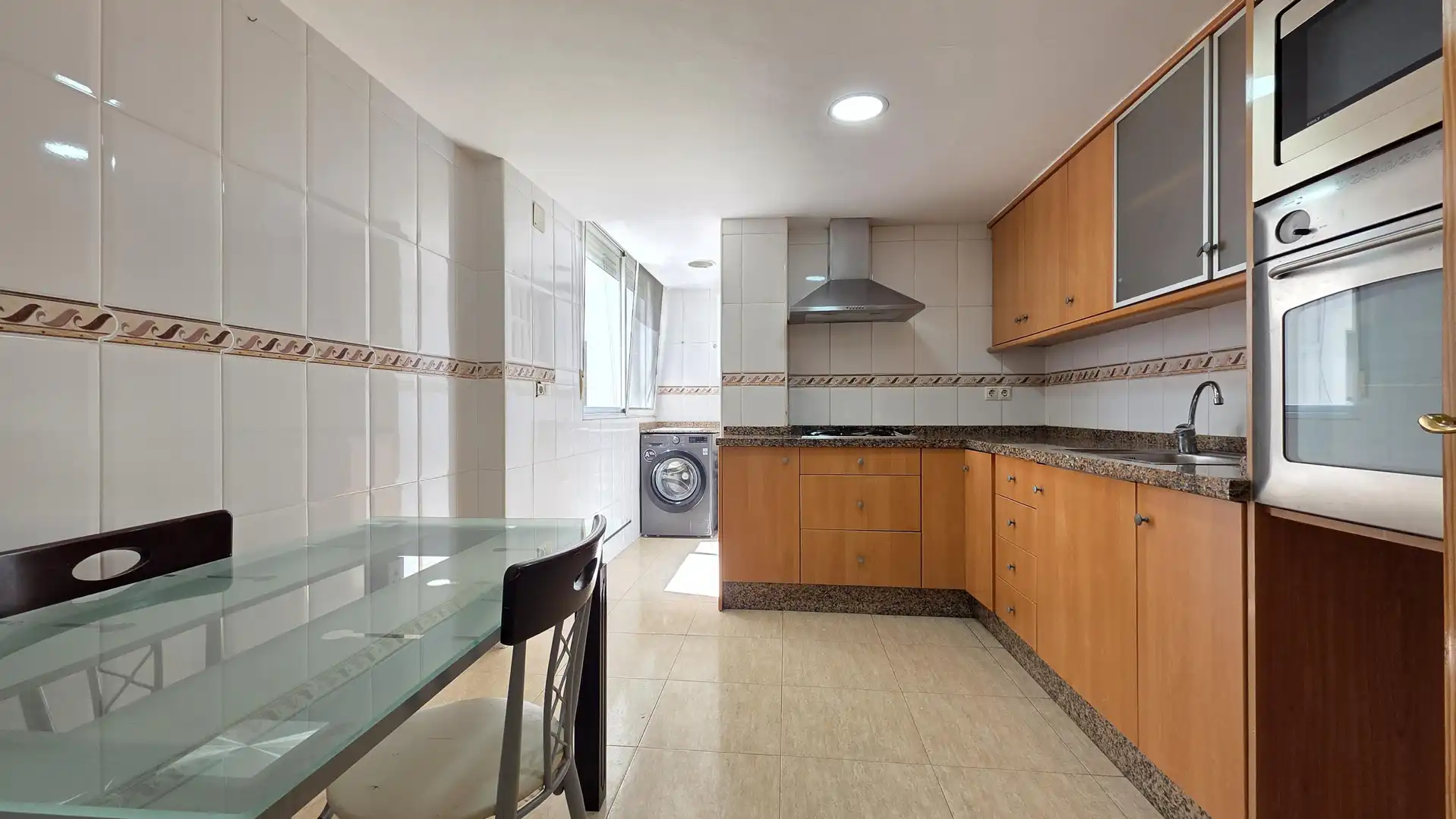 Cocina de Piso en venta en Gandia con Balcón
