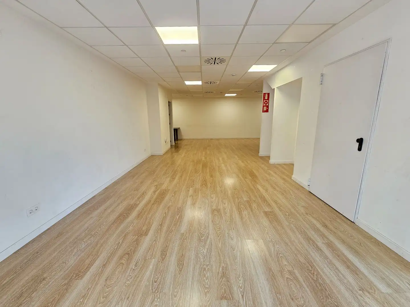 Flat for sale in Barcelona  with Air Conditioner, Heating and Terrace