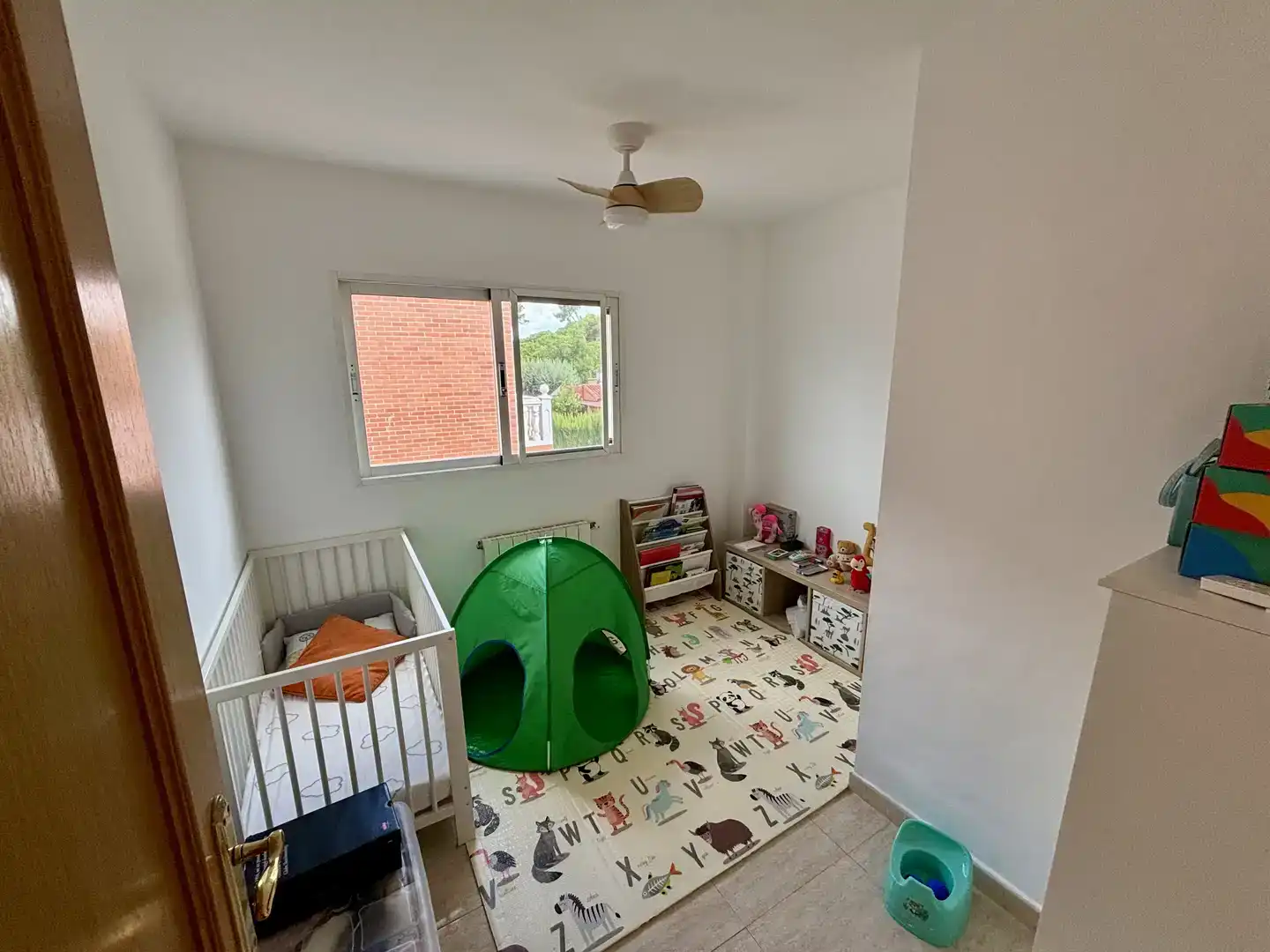 Houses for sale in Moncada  with Air Conditioner, Swimming Pool and Balcony