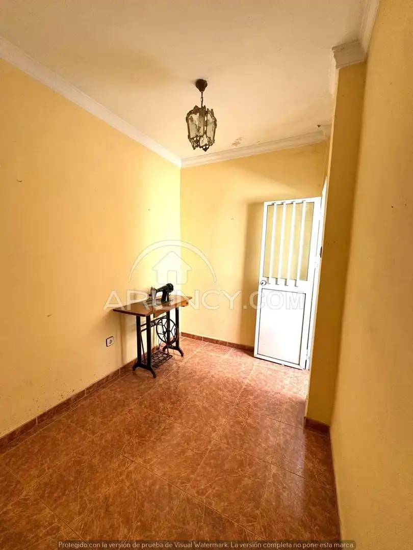 Casa adosada en venta en Alcalá de Guadaira con Aire acondicionado, Terraza y Trastero