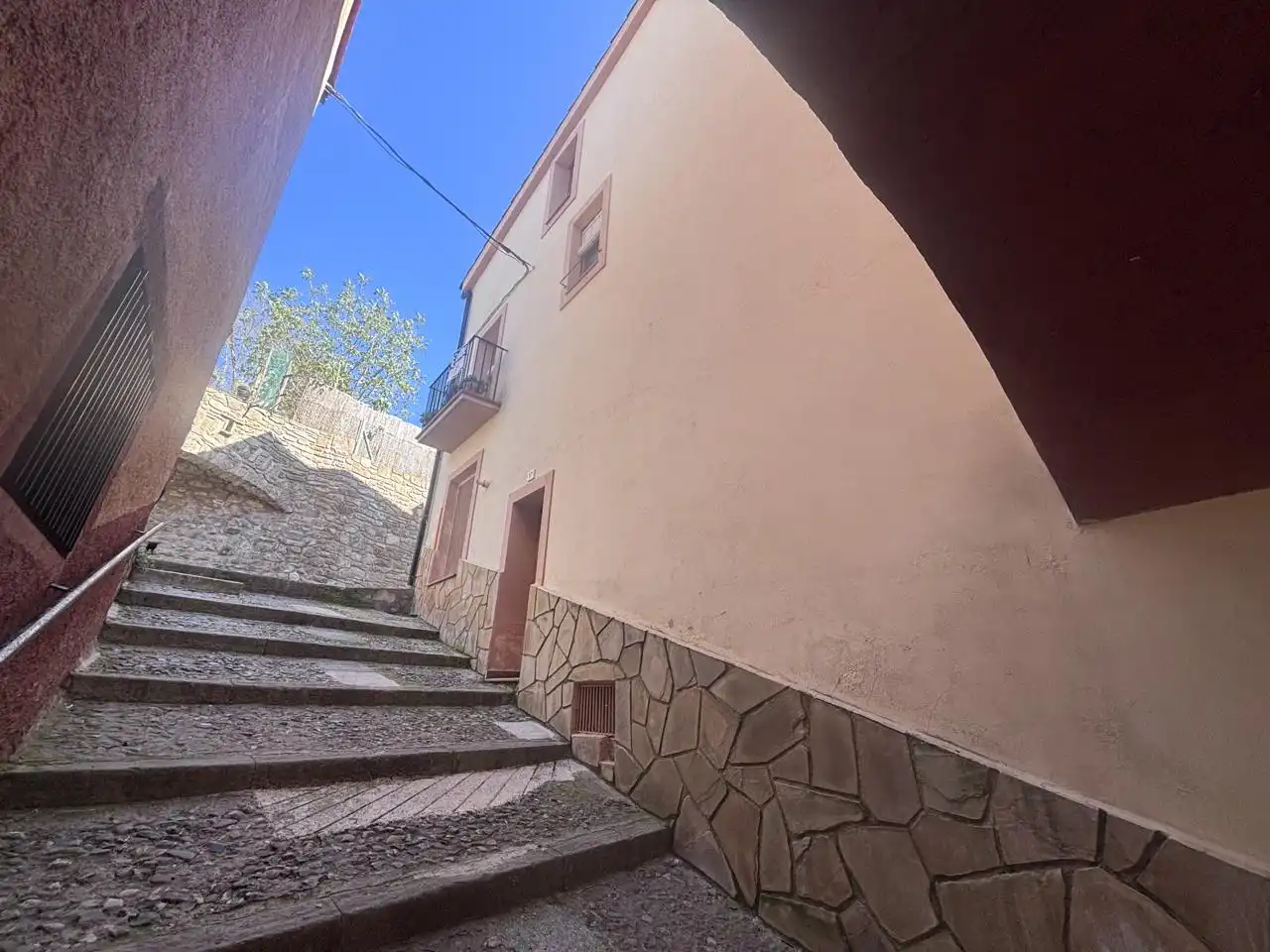Vista exterior de Casa o xalet en venda en Oliana amb Calefacció i Moblat