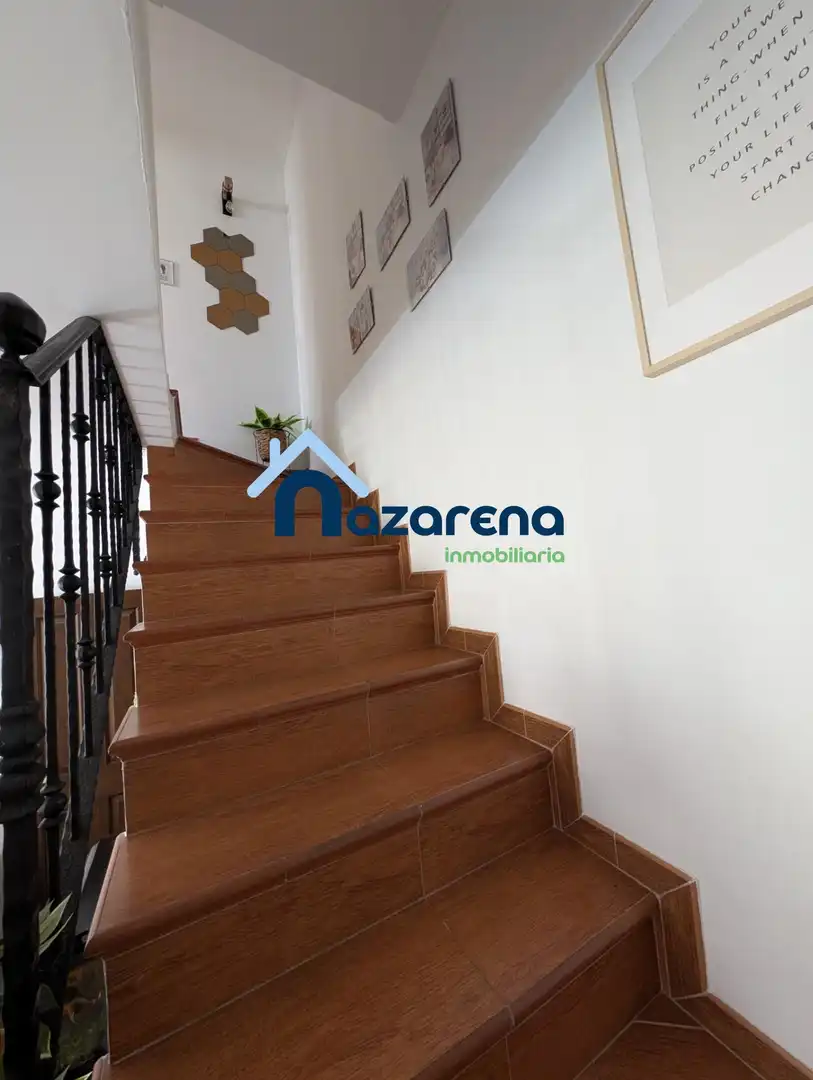Casa adosada en venta en Dos Hermanas con Aire acondicionado