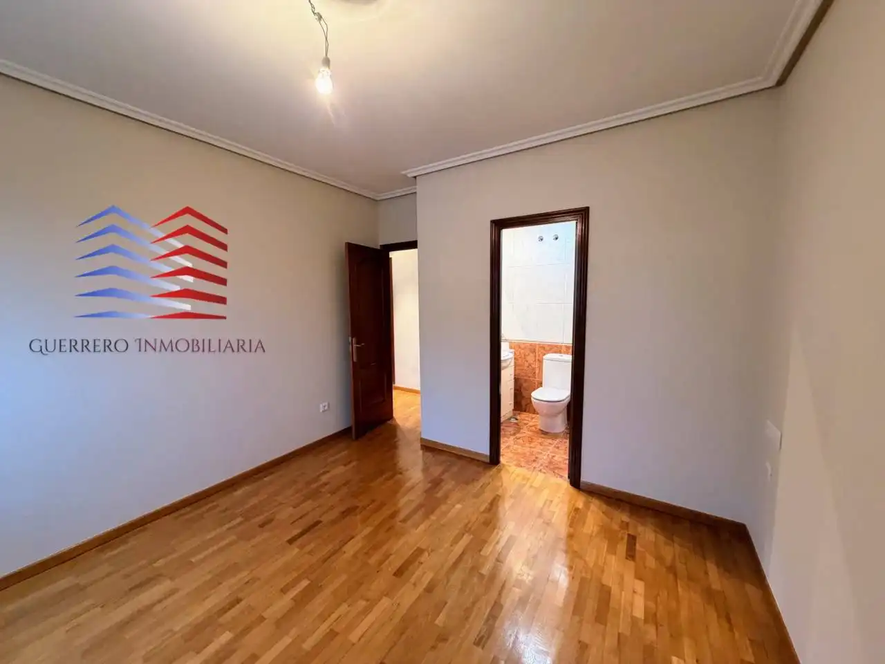 Pis de lloguer en Ourense Capital  amb Calefacció i Parquet