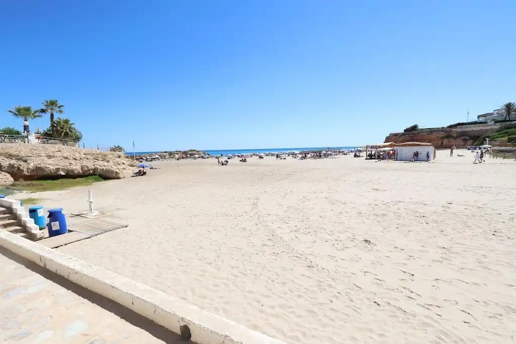 Villa zur Miete in Orihuela Costa, imagen 4