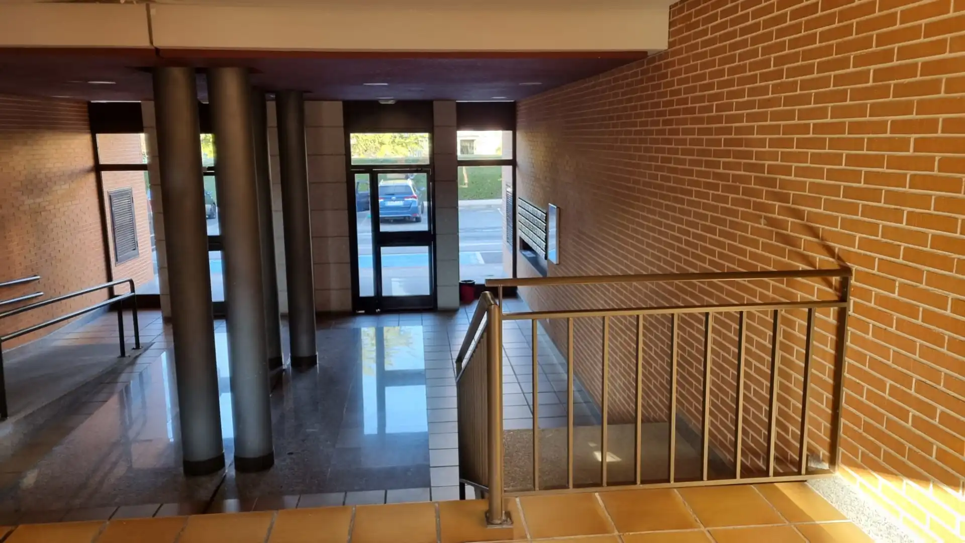 Flat for sale in Calle Vía del Berrocal, Iglesia - Estación
