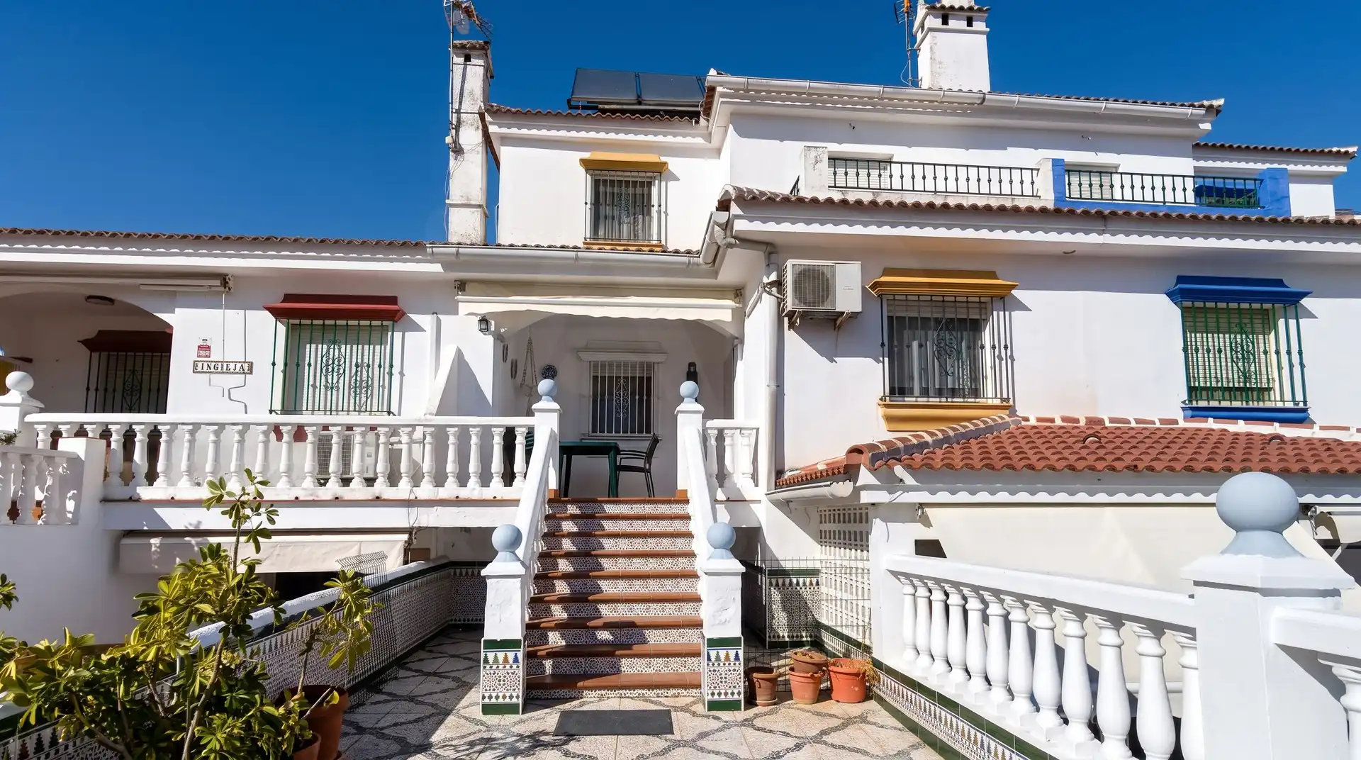 Vista exterior de Casa adosada en venda en Matalascañas 