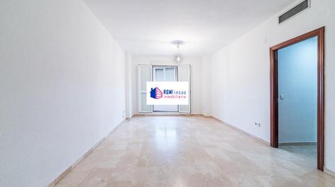 Foto 4 de Pis en venda a Calle Chaparro, Parque Alcosa,  Sevilla Capital