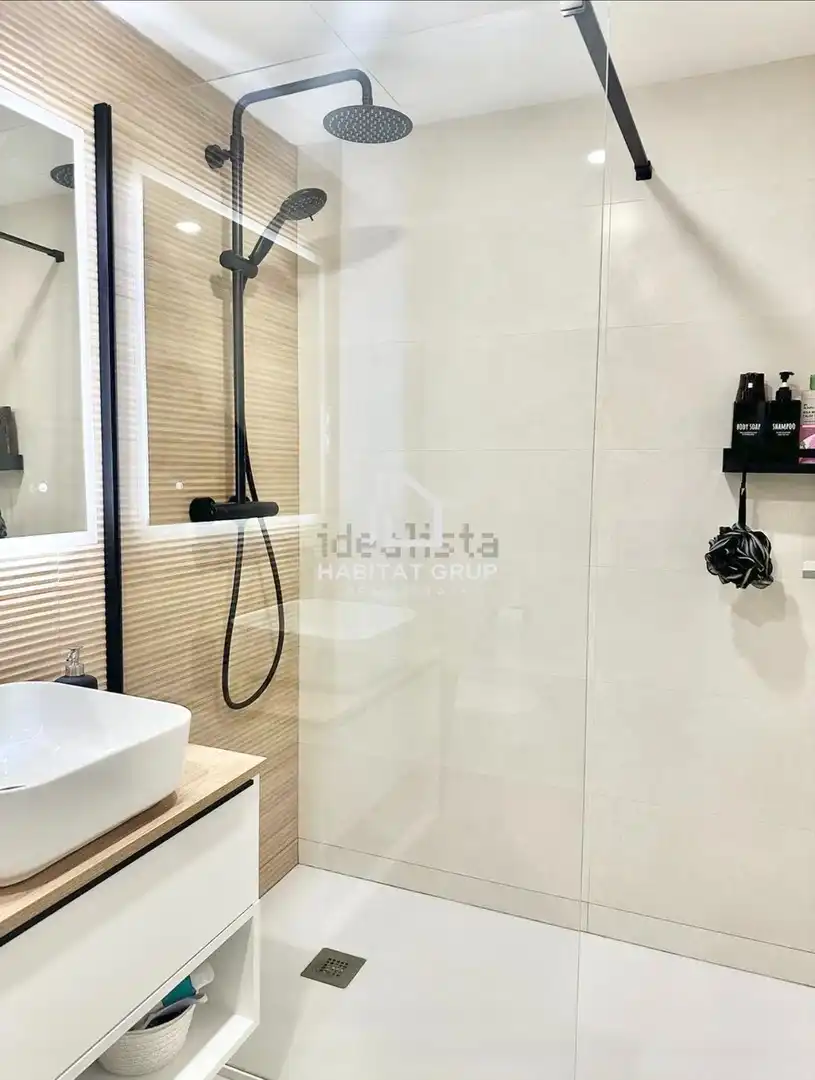 Bathroom of Flat for sale in Calafell  with Air Conditioner, Heating and Terrace