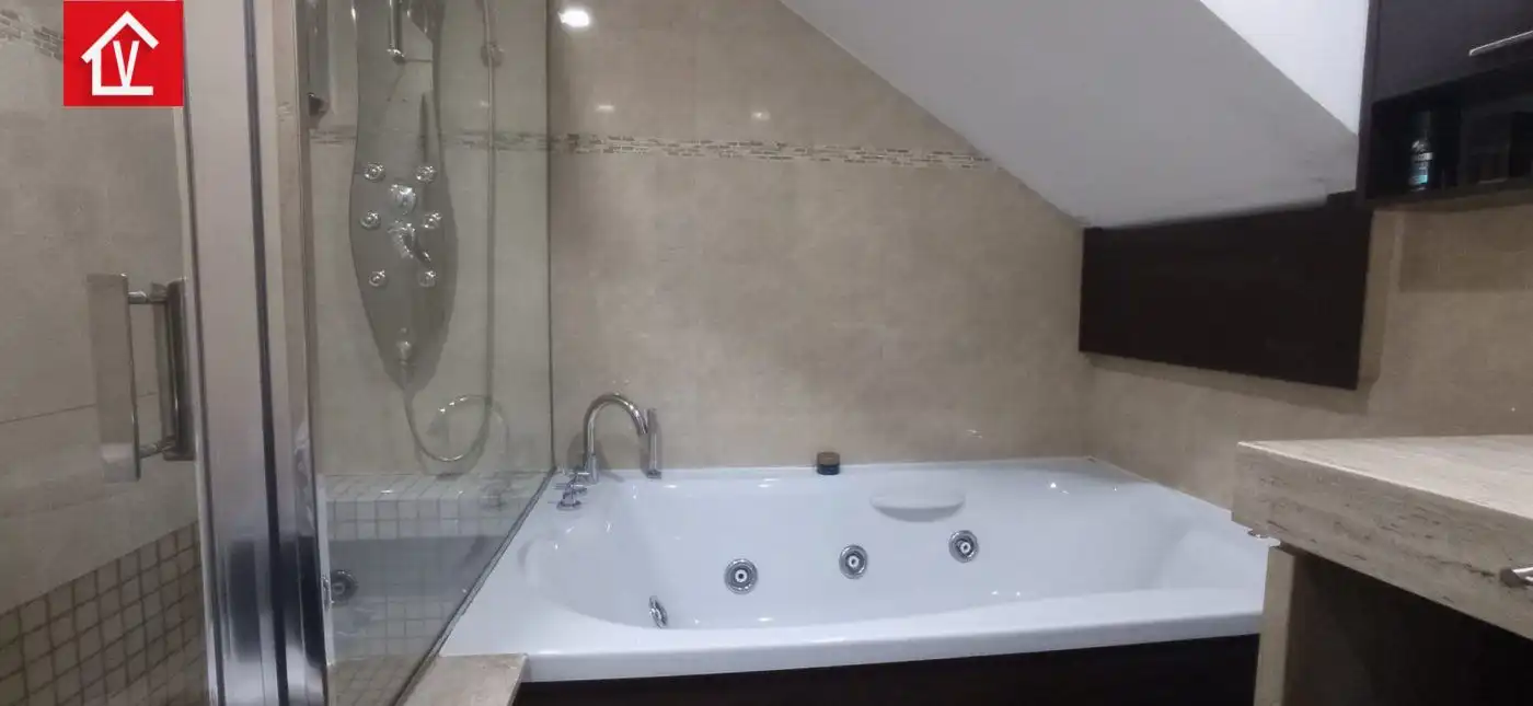 Baño de Casa o chalet en venta en Barberà del Vallès con Aire acondicionado, Calefacción y Terraza