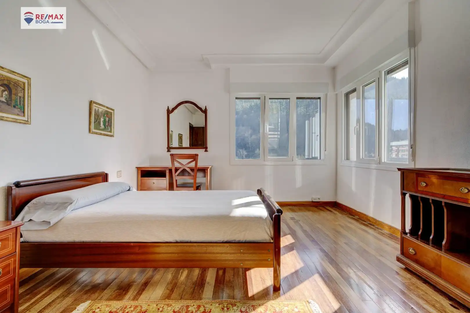 Dormitori de Casa o xalet en venda en Legazpi amb Calefacció, Jardí privat i Parquet