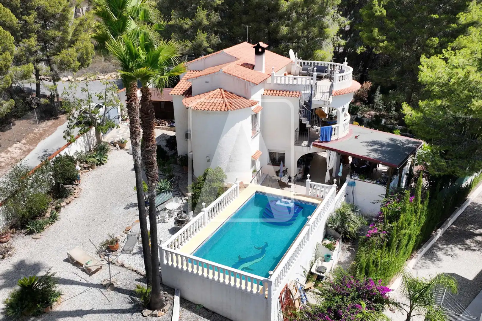 Villa con piscina in vendita a La Fustera