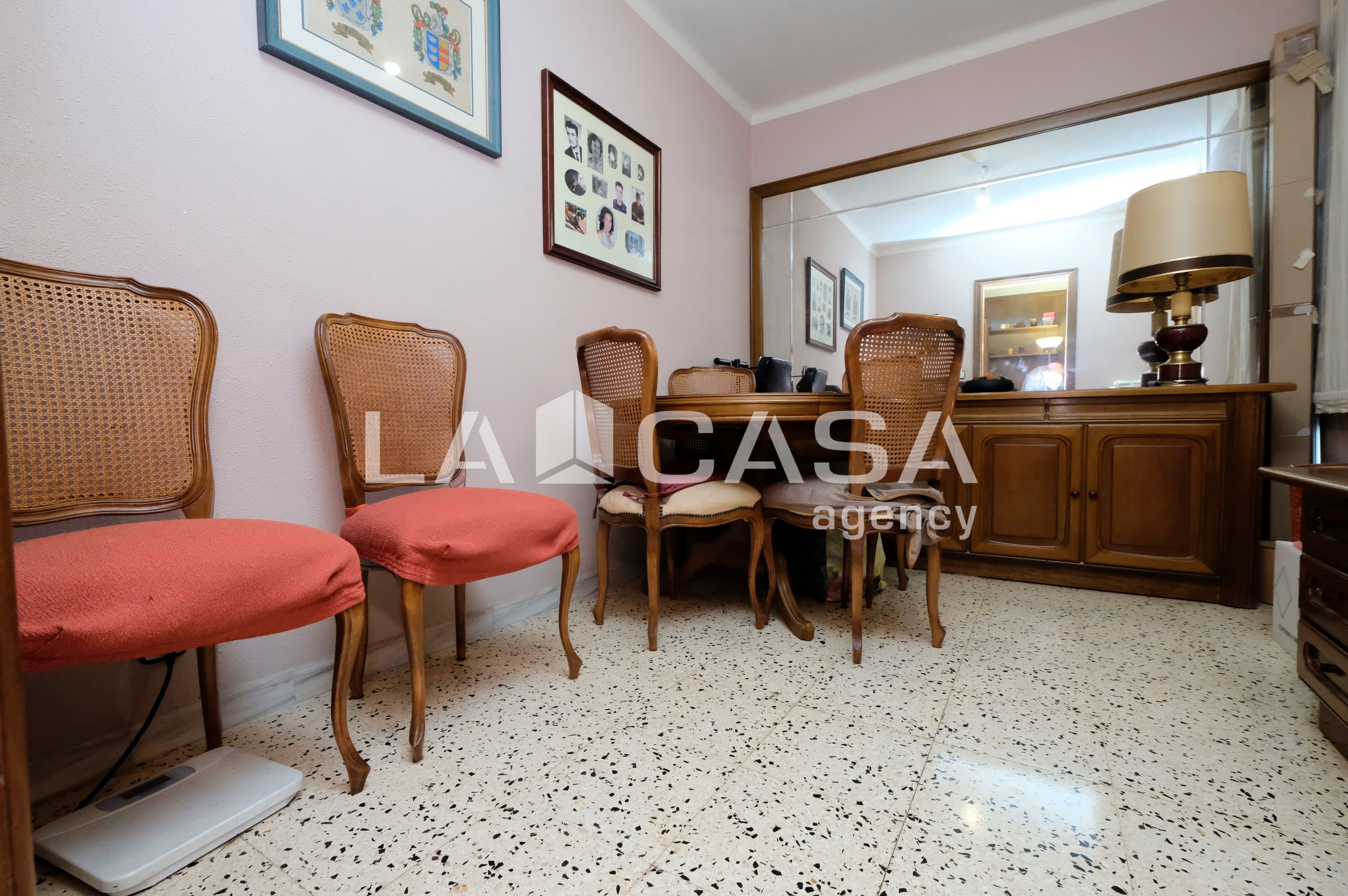 Pis en venda en  Barcelona Capital amb Calefacció i Balcó