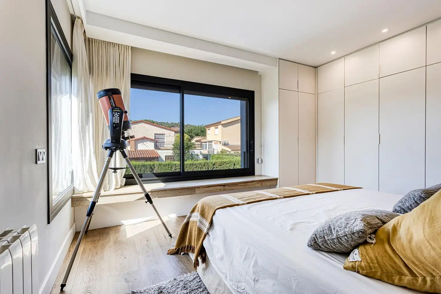Dormitori de Casa o xalet en venda en La Torre de Claramunt amb Jardí privat, Terrassa i Traster