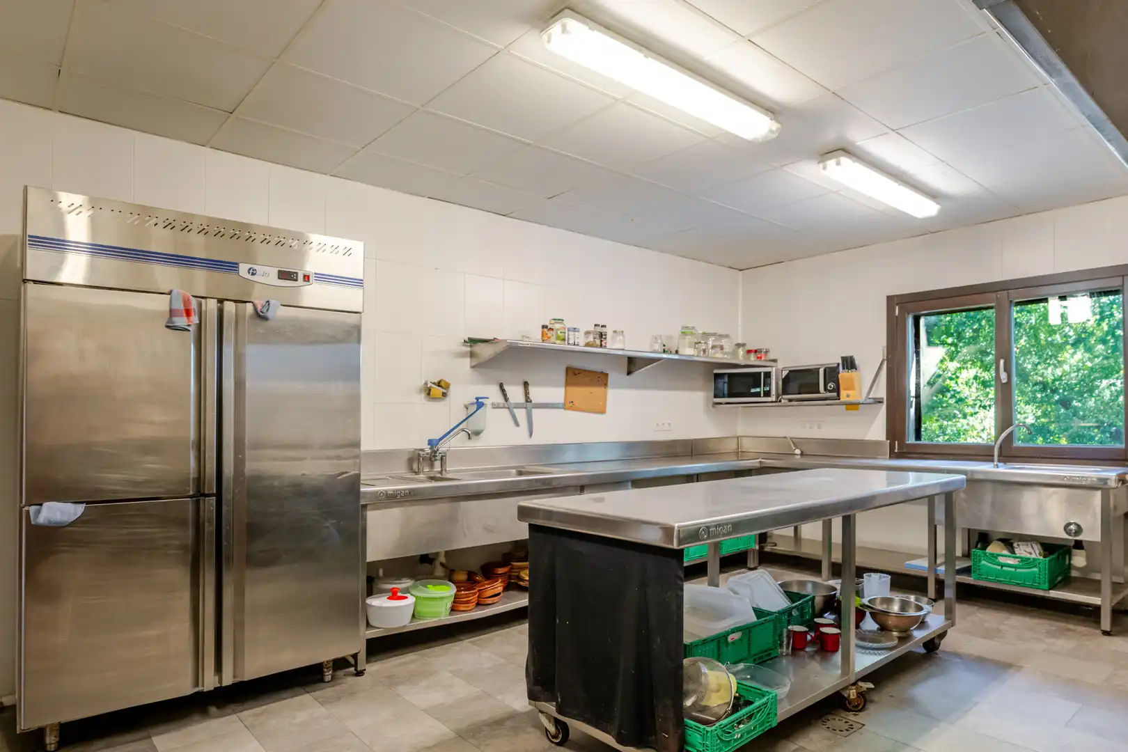 Kitchen of Commercial properties for sale in Friol  with Furnished