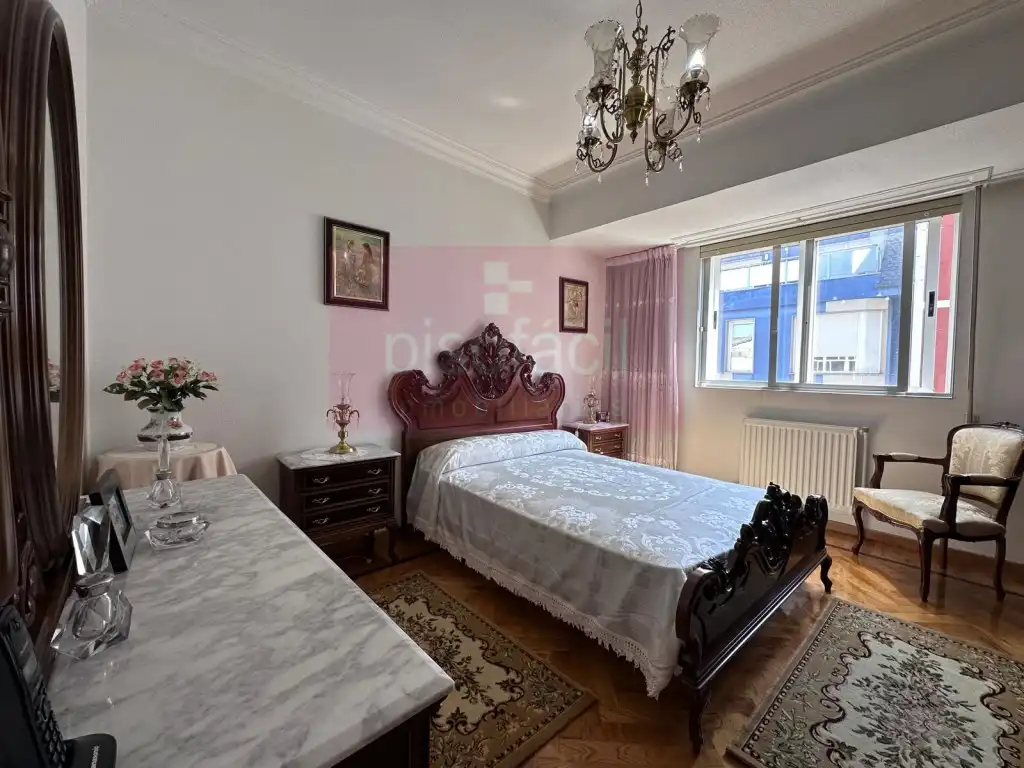 Habitación de Piso en venta en Lugo Capital