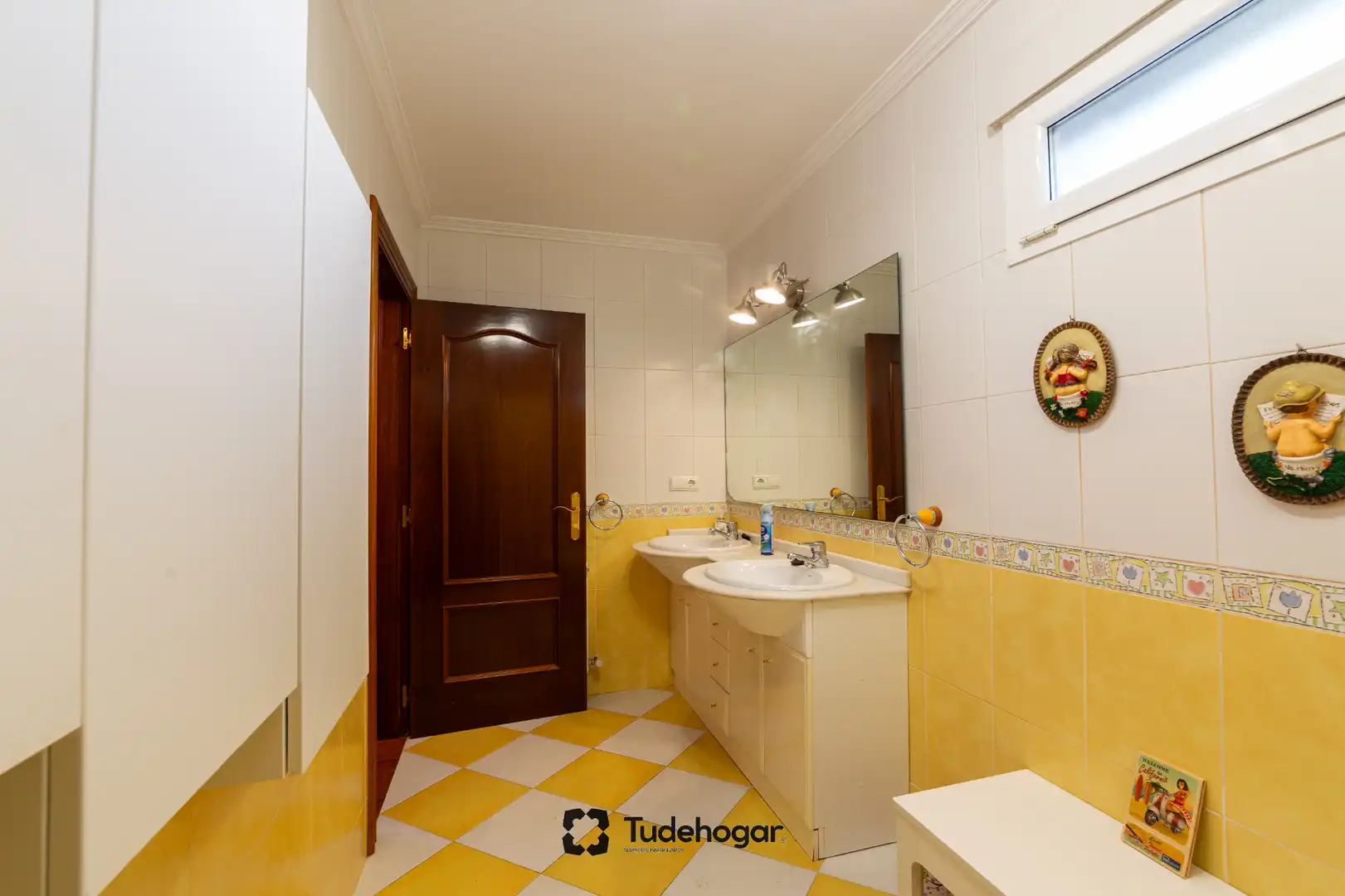 Baño de Casa o chalet en venta en Tudela de Duero con Calefacción, Jardín privado y Amueblado