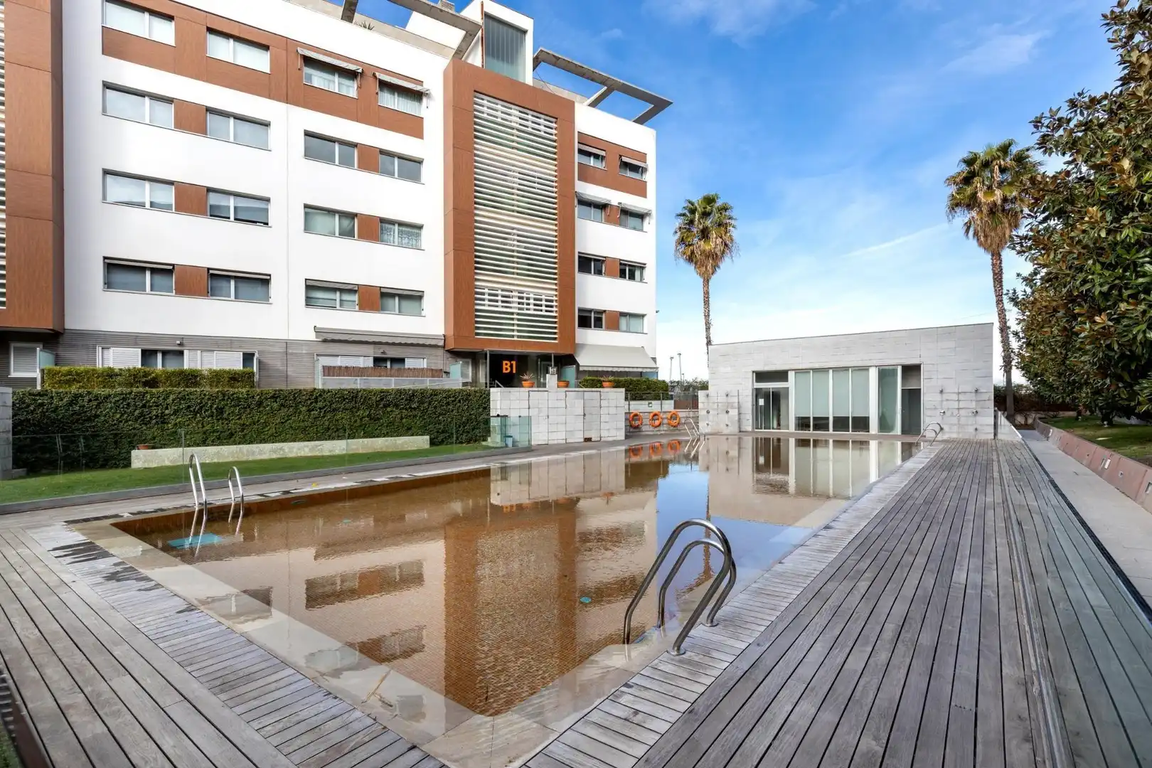 Swimming pool of Flat for rent in Armilla  with Air Conditioner, Heating and Furnished